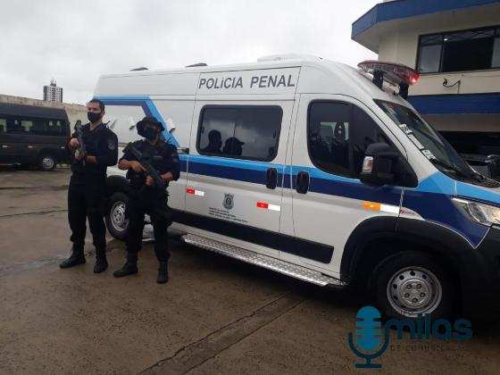 Servidores recebem furgão e ônibus do Depen.jpg