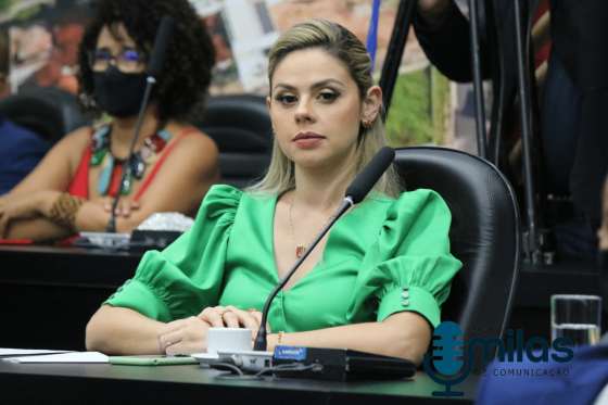 Michelly Alencar