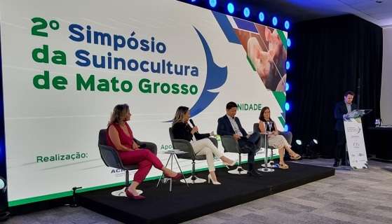 Palestrantes debatem no 2º Simpósio da Suinocultura de Mato Grosso.jpg