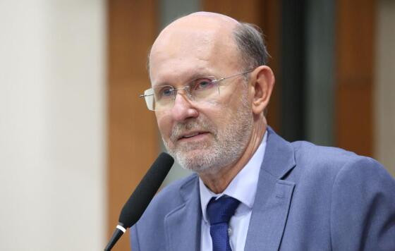 CARLOS AVALLONE