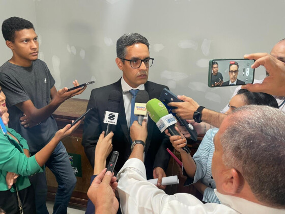 Rodrigo Arruda em coletiva