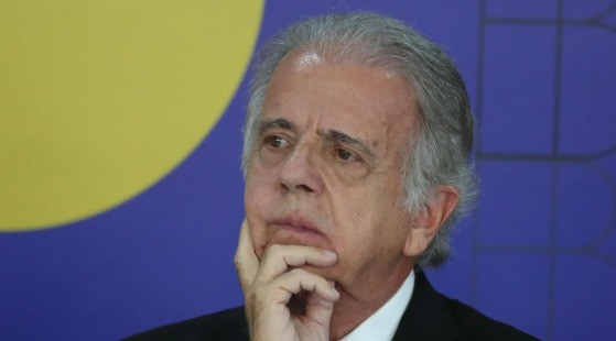Múcio disse que o governo está debruçado sobre a questão dos alimentos e vai resolvê-la