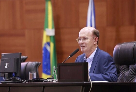 CARLOS AVALLONE