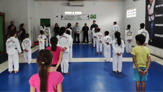 associação de taekwondo de sta rita trivelato.jpeg