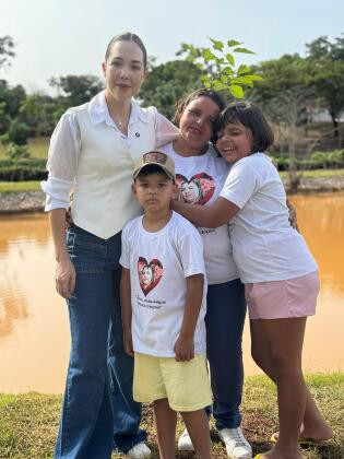 f935fd60-28e5-4afe-b34d-2c26db9bcd6b.jpg
