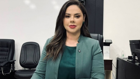 Michelly Alencar 
